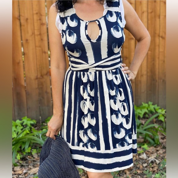 Anthropologie Dresses & Skirts - Anthropology Maeve Polka Dot Jersey Dress with keyhole